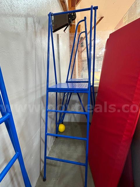 Volleyball Referee Stand & Padding #1