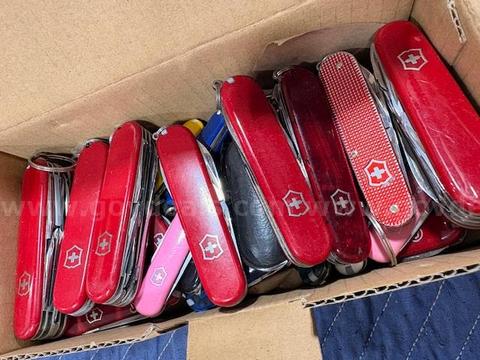 5lb lot of assorted Swiss army knives (small and large)