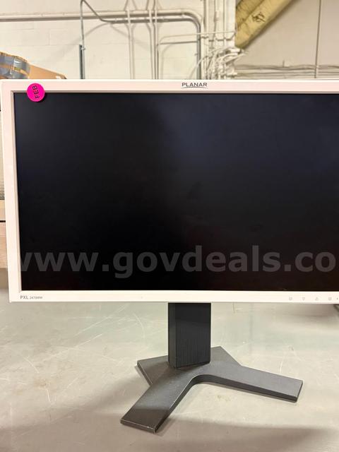 DELL MONITORS - 5 UNITS