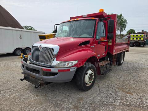 2008 International 4300 LP