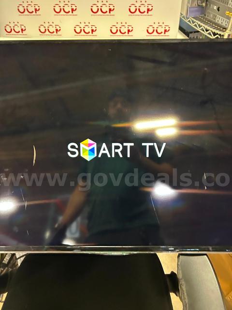 Lot of 3 SAMSUNG Hospital Smart TVs