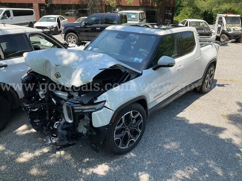 2025 Rivian R1T