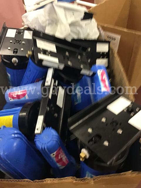 Lot of 25 Waterdrop Water Filter - (PARTS ONLY)