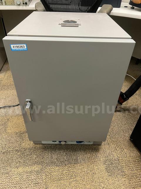 VWR General Purpose Laboratory Oven, Analog Controls, Stainless Chamber, 2.3 cu ft, Overheat Protection