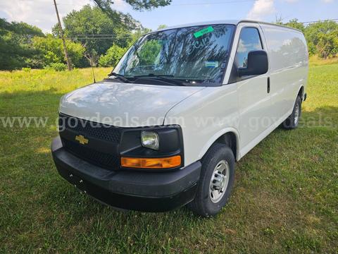 2015 Chevrolet Express - Clean Title
