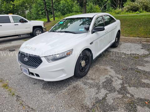 2015 Ford Taurus - Clean Title