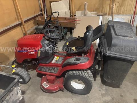 2008 Toro LX468 mower with bagger