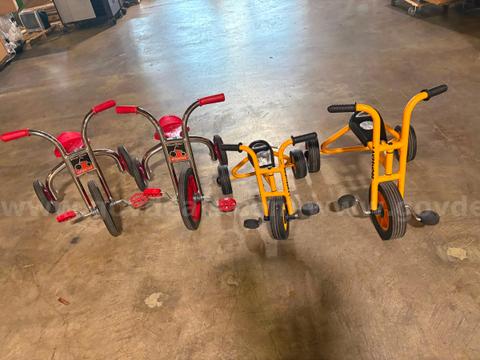 CHILDREN'S TRICYCLES - 4 UNITS