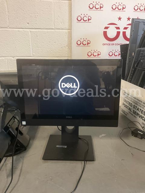 DELL ALL IN ONES- 9 UNITS (POWER ON)