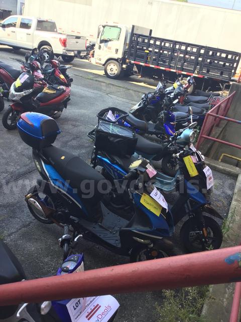 Gas Powered Mopeds - Lot of 5