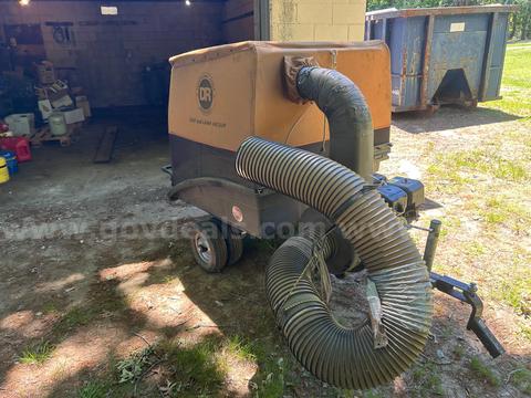 DR Leaf and Lawn Vacuum
