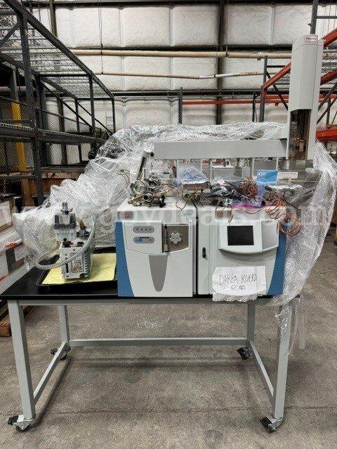 Thermo Fisher Gas Chromatograph
