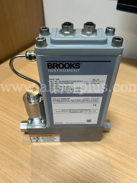 Brooks Digital Gas MFC for Oxygen at 20 SLPM MFC Model: SLAMF5071GAB1A2A1