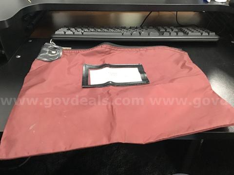 BANK DEPOSIT BAGS W/KEYS (BURGUNDY) - QTY: 2