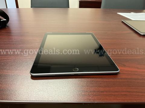 iPad (6th Gen) A1954 32GB