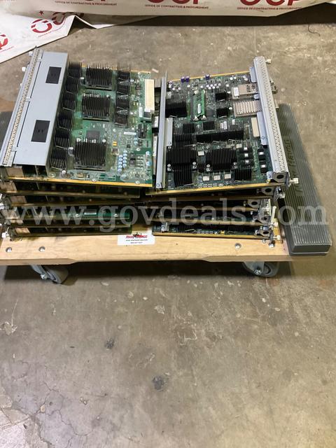Lot of 11 Cisco Switches
