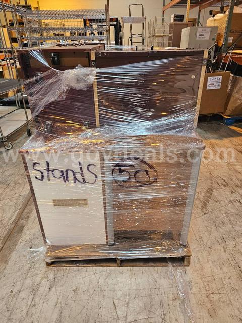 Lot of 6  - 5 Wooden Night Stands & 1 Two Door Wooden Cabinet