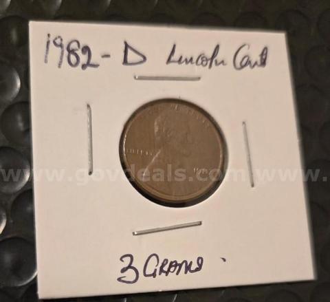 Rare Date**** 1982-D Lincoln Cent. Collectors Choice.