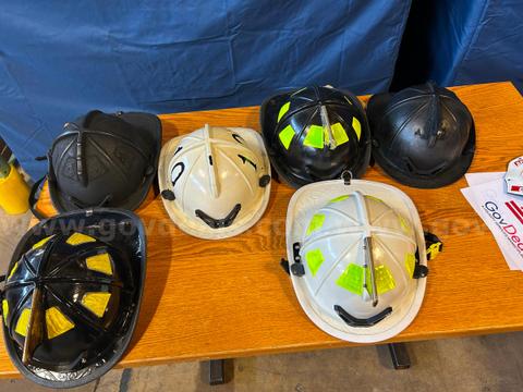 Fire Fighter Helmets (23 units)