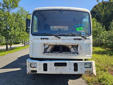 2020 Autocar Xpert Garbage Truck - Clean Title