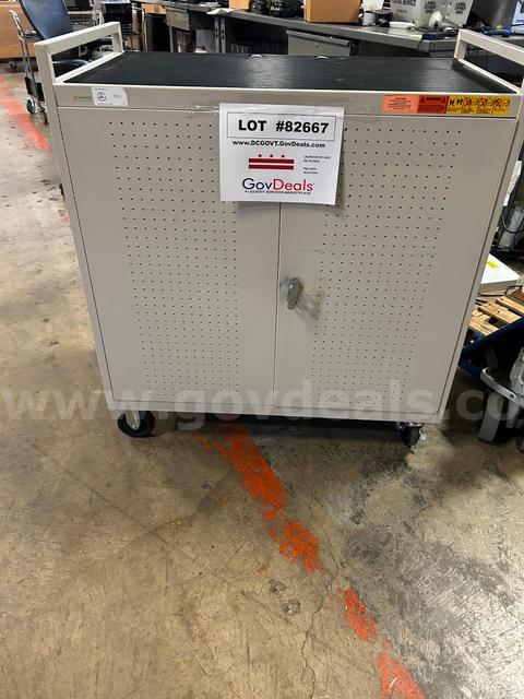 BRETFORD  Laptop Charging Cart