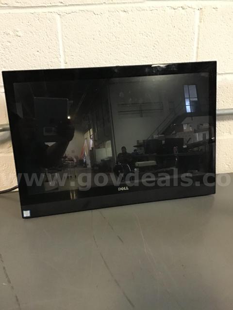 DELL ALL IN ONES- 6 UNITS (POWER ON)