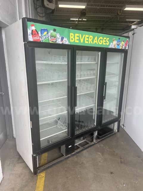 True Manufacturing GDM-72 Three Door Glass Display Refrigerator