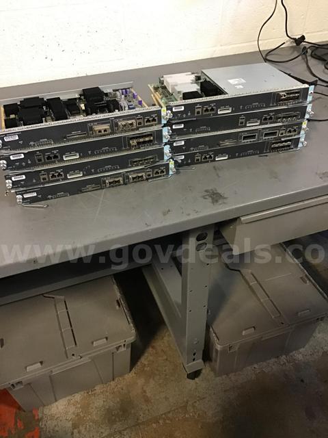 Lot of 8 Cisco Switches