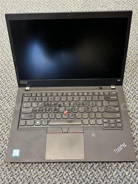 One ThinkPad Laptop T490