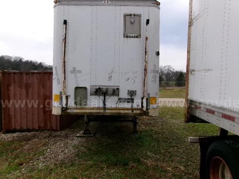 1995 Trailmobile Van Trailer.
