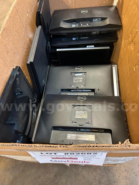 DELL MONITORS - 31 UNITS (POWER ON)