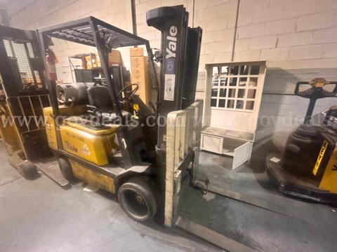 2004 Yale GLC060TGNUAE084 Pneumatic Tire Forklift -Inoperable