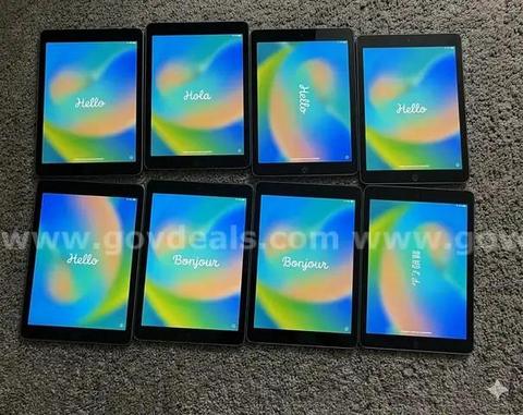 LOT OF 50 IPADS 6 MIXED STORAGE