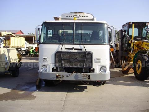2015 Autocar ACX64 Xpeditor Garbage Truck