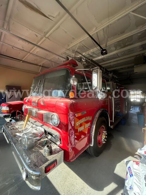 FORD E-ONE LADDER TRUCK