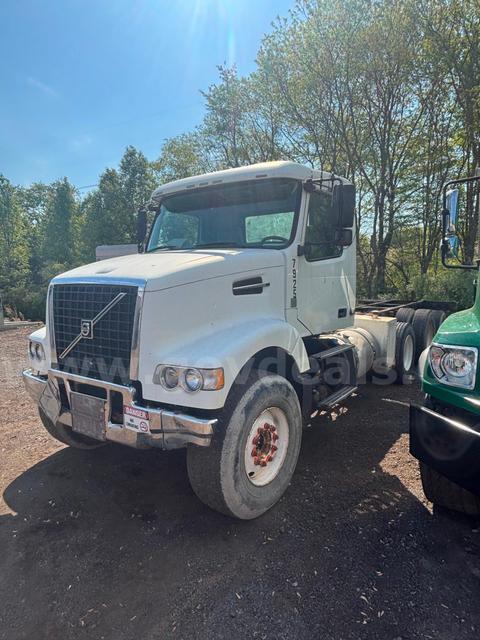 2011 Volvo VHD