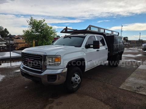 2016 GMC Sierra 3500HD Base Crew Cab Long Box 4WD