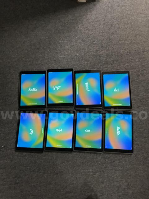 LOT OF 50  IPADS 6   MIXED STORAGE
