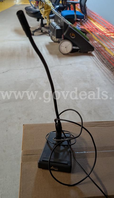 TABLE TOP 18'" GOOSE NECK MICROPHONE
