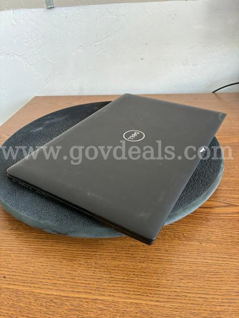 Dell Latitude 3420 Laptop – Intel Core i7-1165G7 – 8GB RAM – 256GB Storage