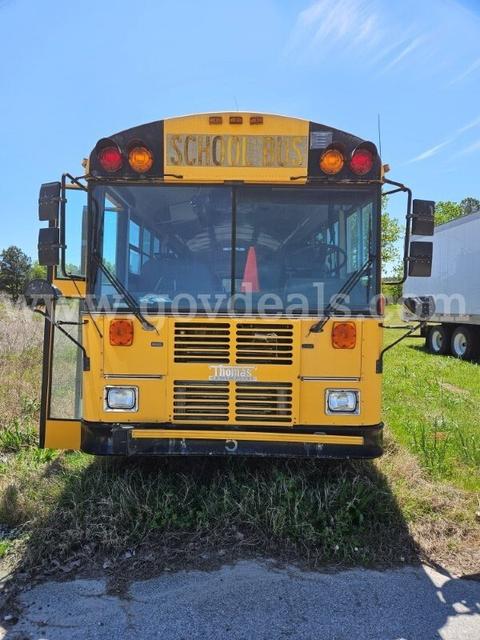 2001 Thomas School Bus