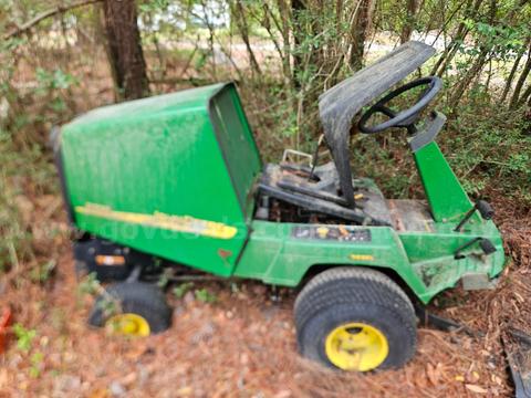 John Deere Front Deck Mower
