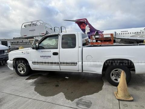 2004 Chevrolet Silverado Pickup Truck