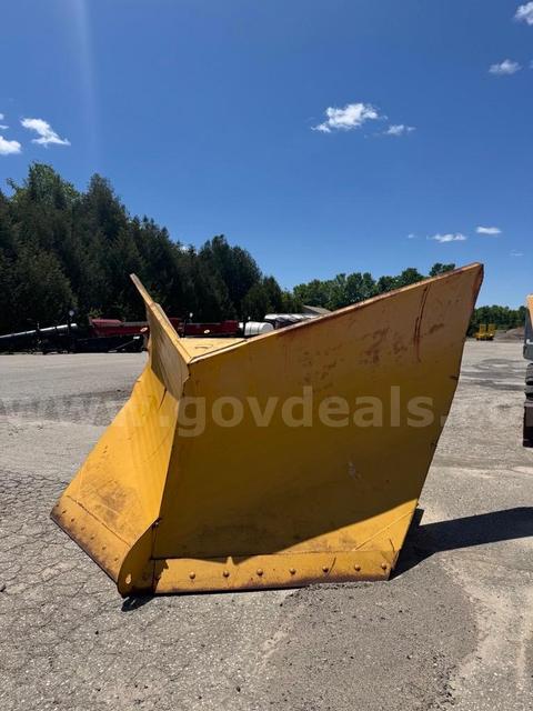 V Plow