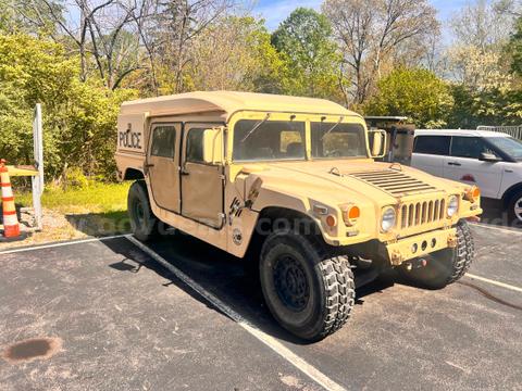 1991 Hummer and Trailer