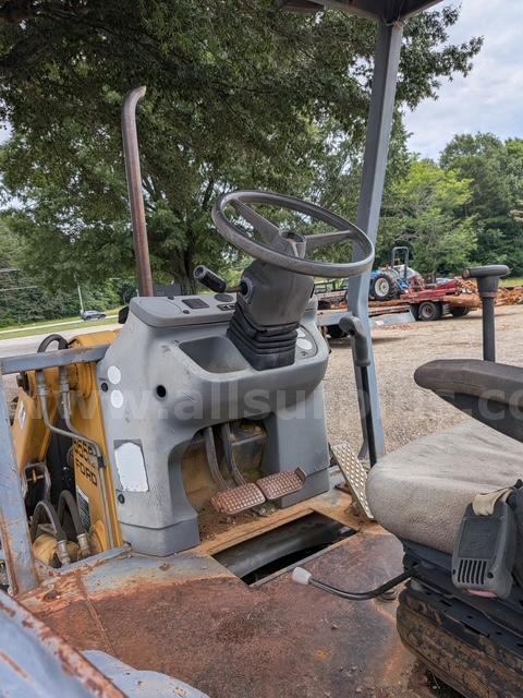 New Holland 555E Backhoe Loader