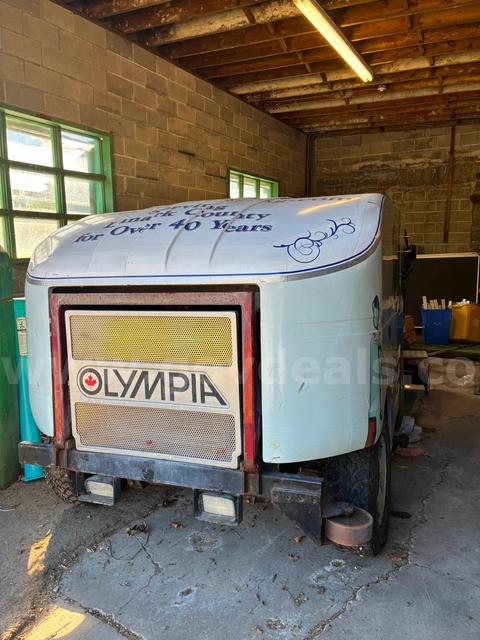 2004 Olympia Millennium Ice Resufacer