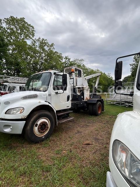 2008 Freightliner M2 106 with Knuckle Boom Loader