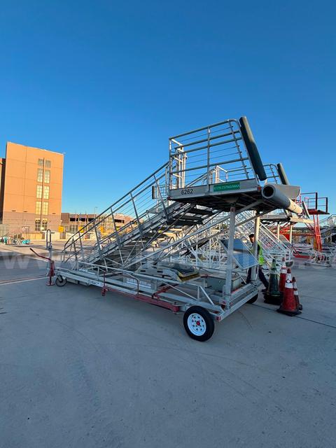 2015 KCI PXO-UN175-MAX-SG-L Stairs, Passenger