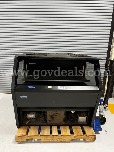 Deli Display Case  - NON-OPERATIONAL
